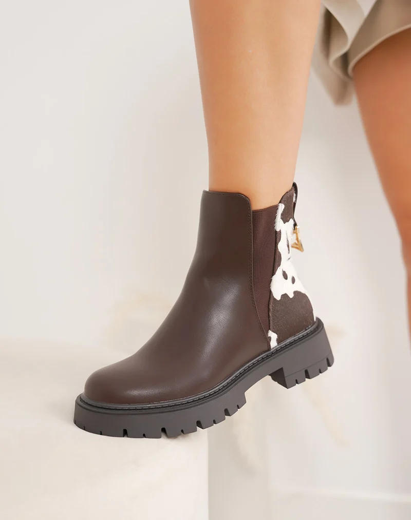 Bottines marron fourrées détails vachette
