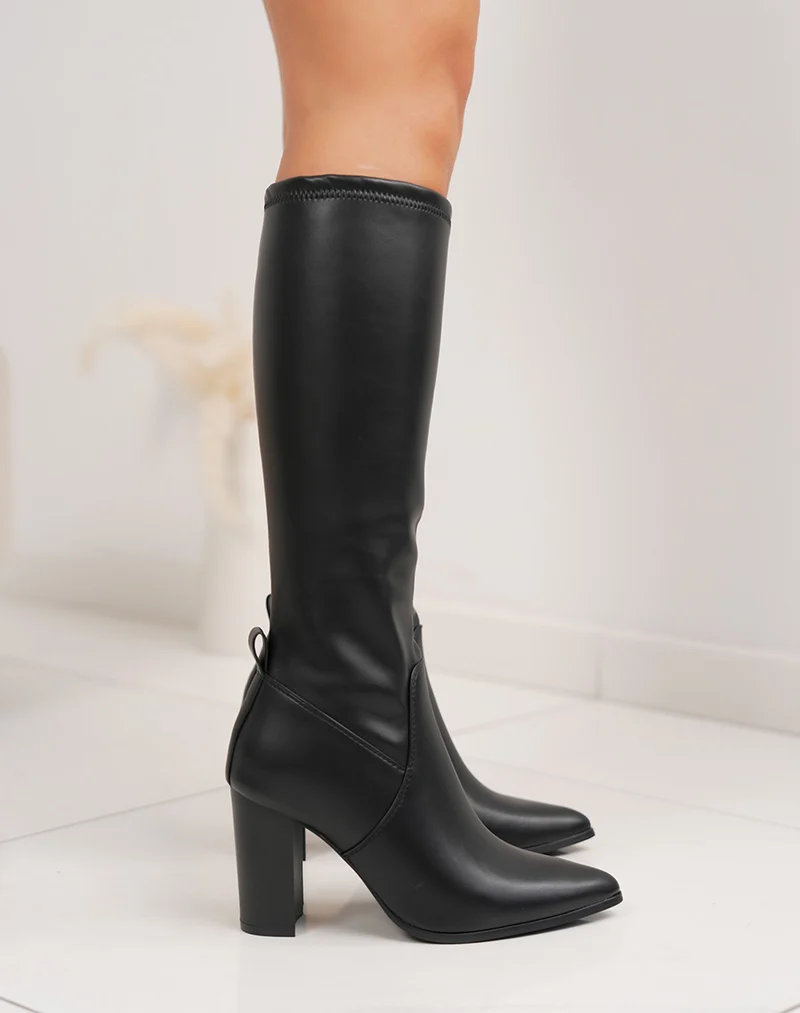 Bottes noires à talon carré et bout pointu – Intérieur fourré