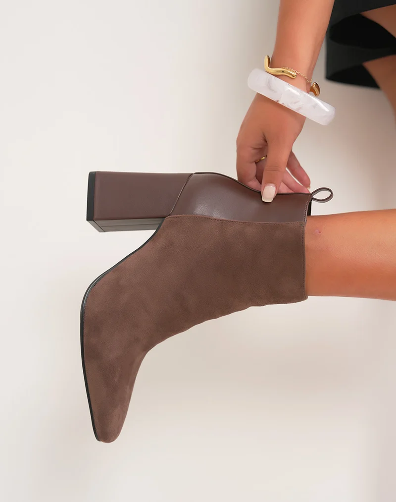 Bottines femme marron chic à talon haut épais et bout pointu en bi-matière