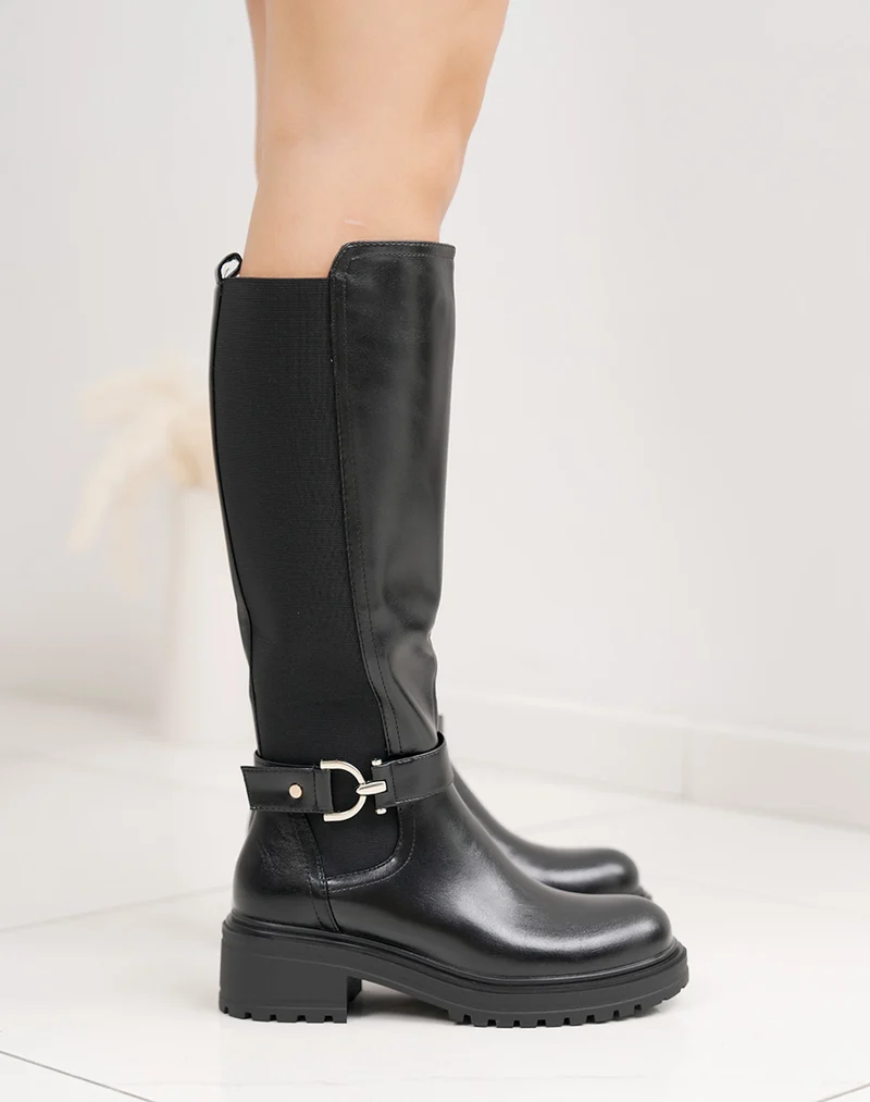 Bottes femme noires style chevalière avec bande élastique et bijou doré