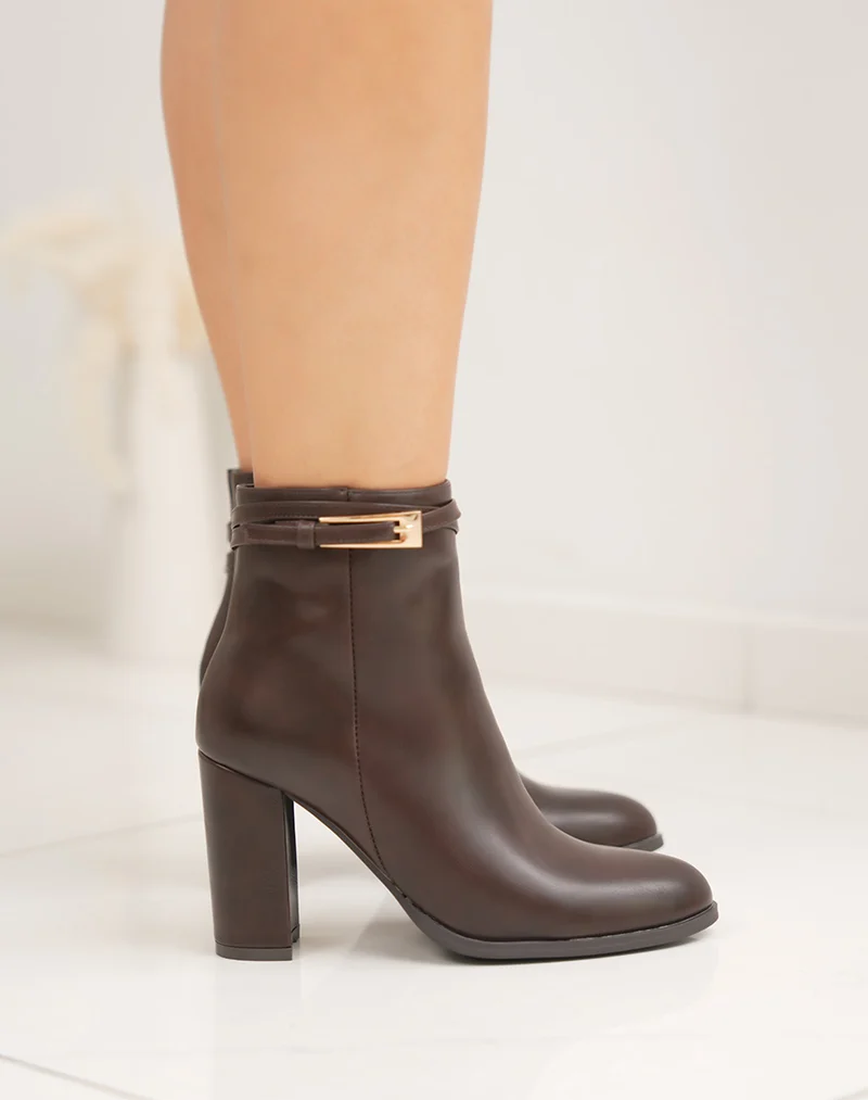 Bottines femme marron à talon carré 9cm élégantes avec lanière dorée et bout pointu