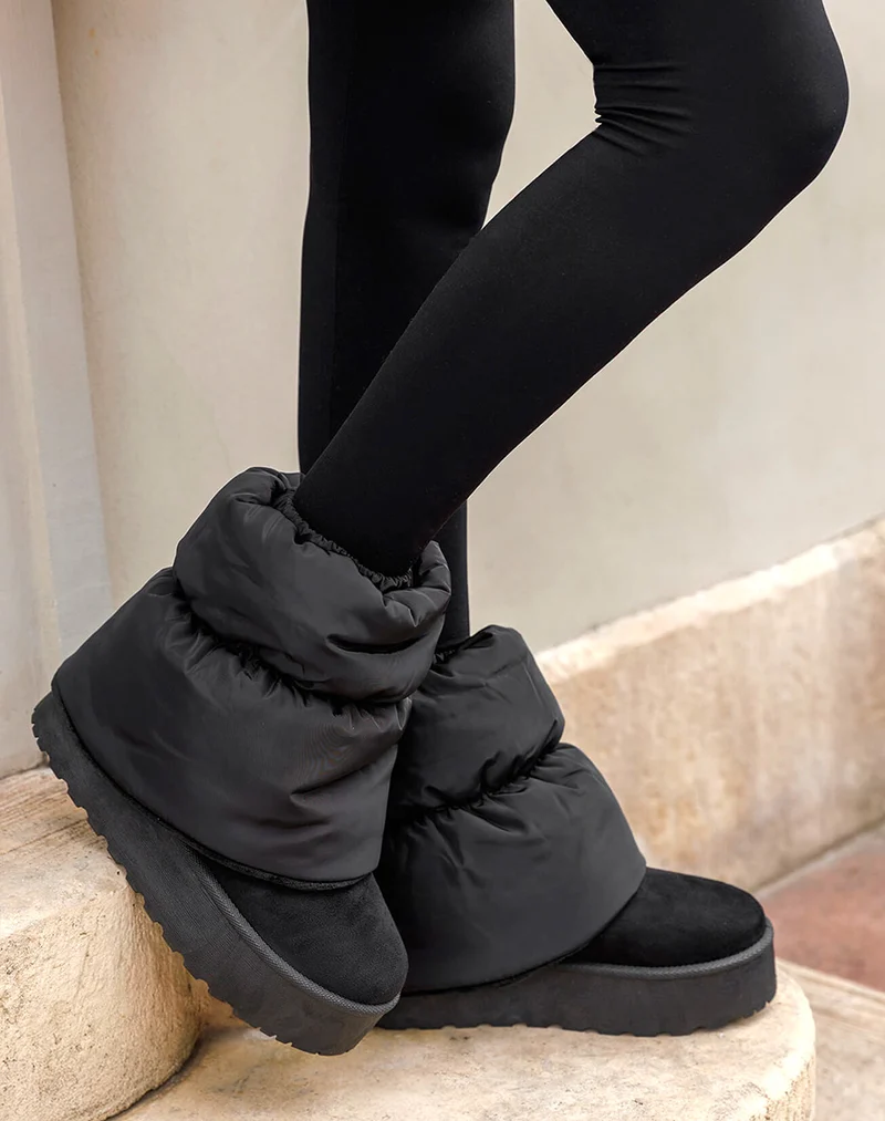 Bottines femme noires en suédine imperméable avec tige molletonnée ajustable