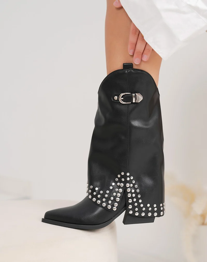 Bottines femme noires cloutées tendance à bout pointu et talon de 6cm
