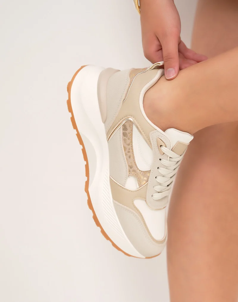 Basket femme blanche épaisse élégante avec empiècement beige et léopard brillant