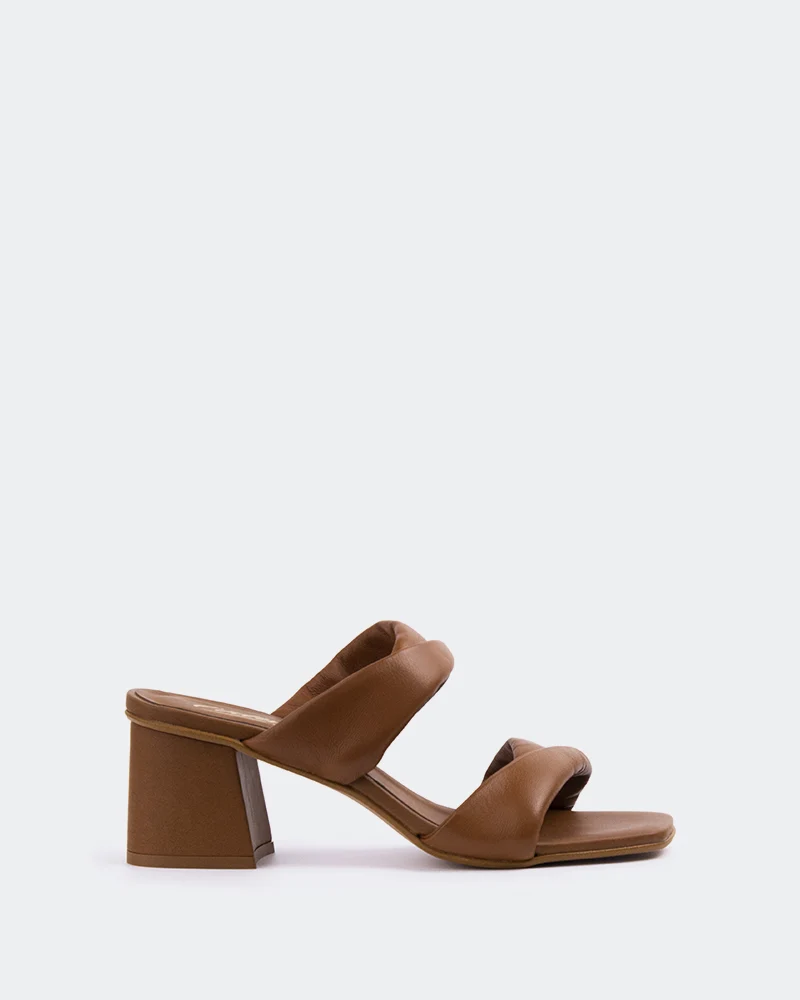 Busto Tan Leather