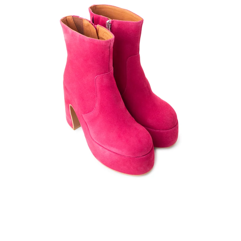 Daze Fuchsia Suede