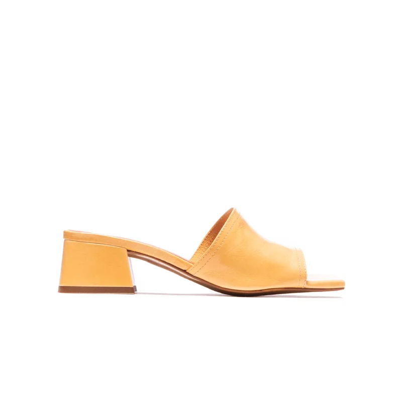 Dannie Nude Leather