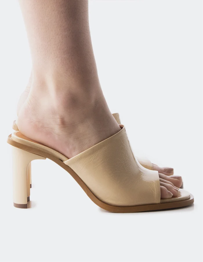 Corvo Nude Leather