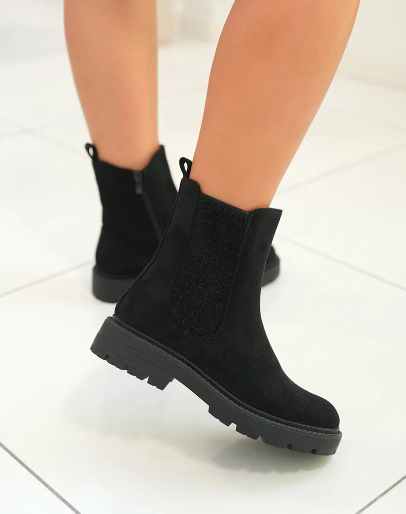 Bottines Noires Style Chelsea en Suédine pour Femme