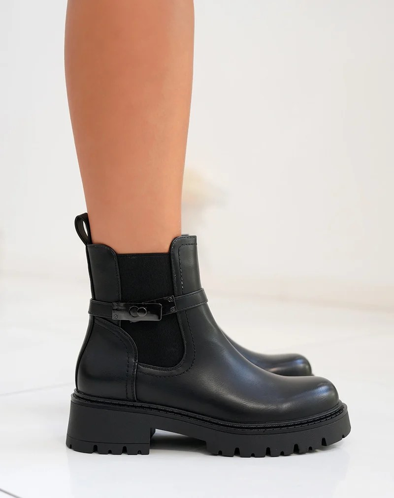 Bottines femme noires avec sangle et détail gris anthracite