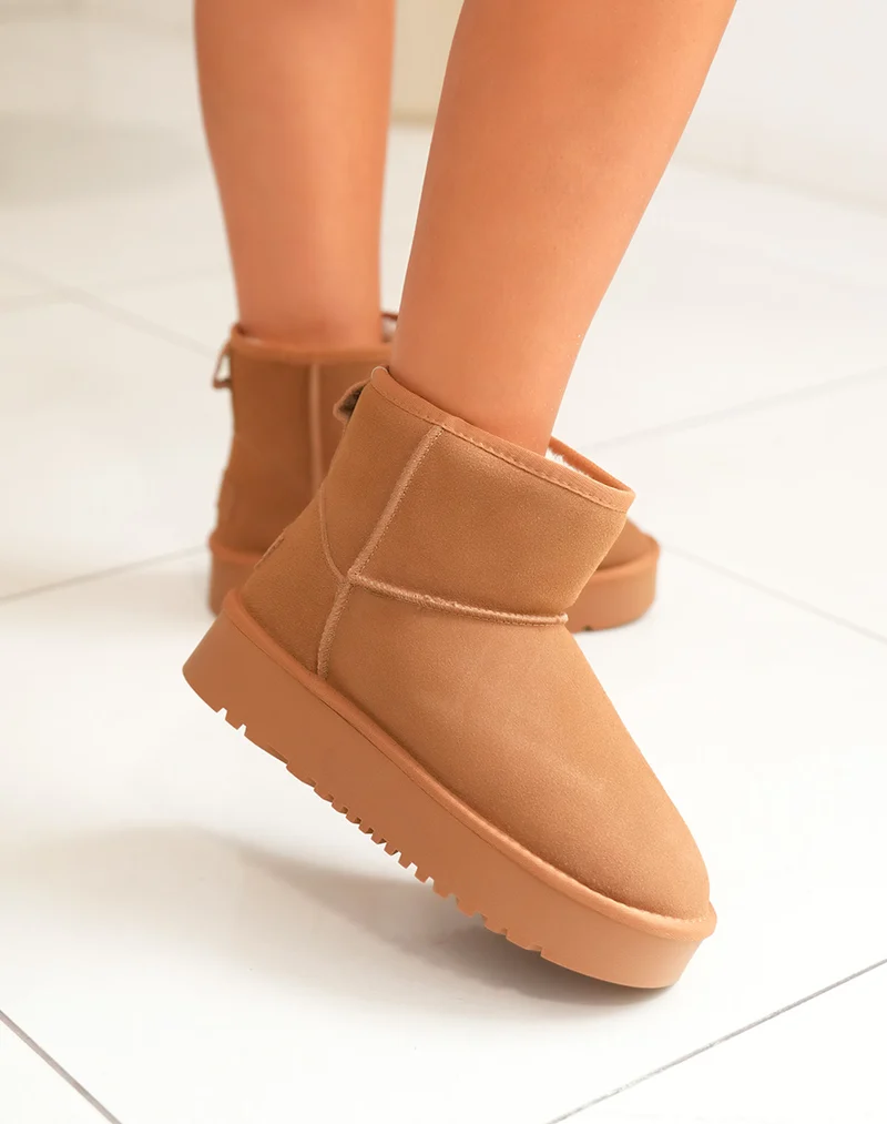 Bottines femme camel en cuir mi-hautes à plateforme épaisse fourrées et tendance