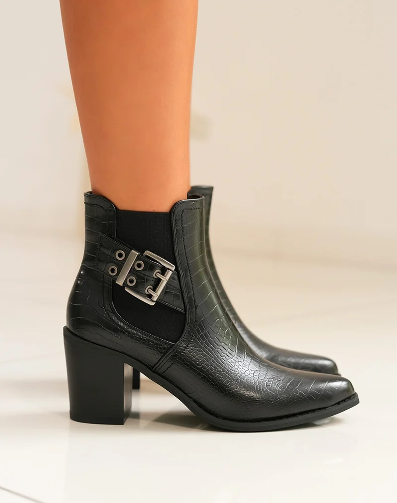 Bottines femme noires texturées avec talon et sangles argentées