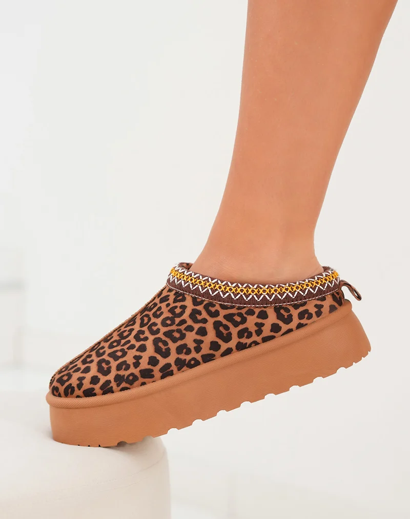 Mules fourrées marron effet léopard pour femme tendance et confortables