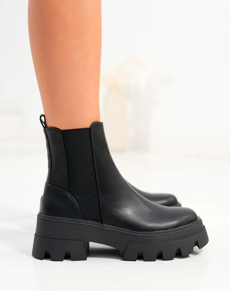 Bottines femme noires à élastique et semelle crantée épaisse