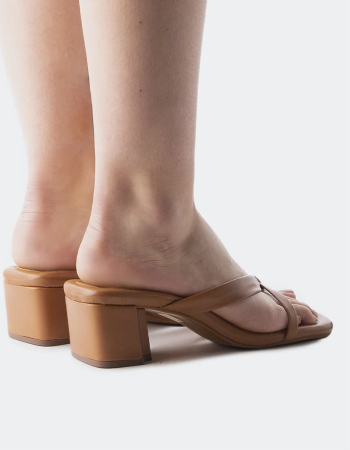 Fora Tan Leather