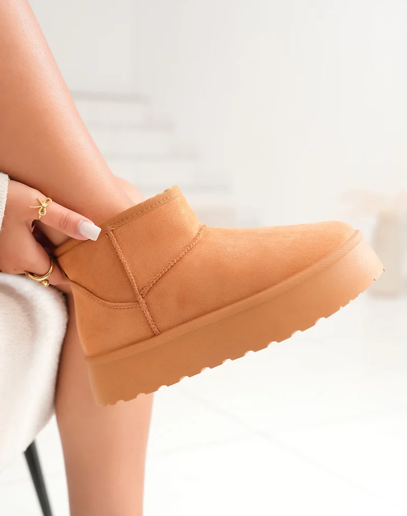 Bottines camel à plateforme fourrées